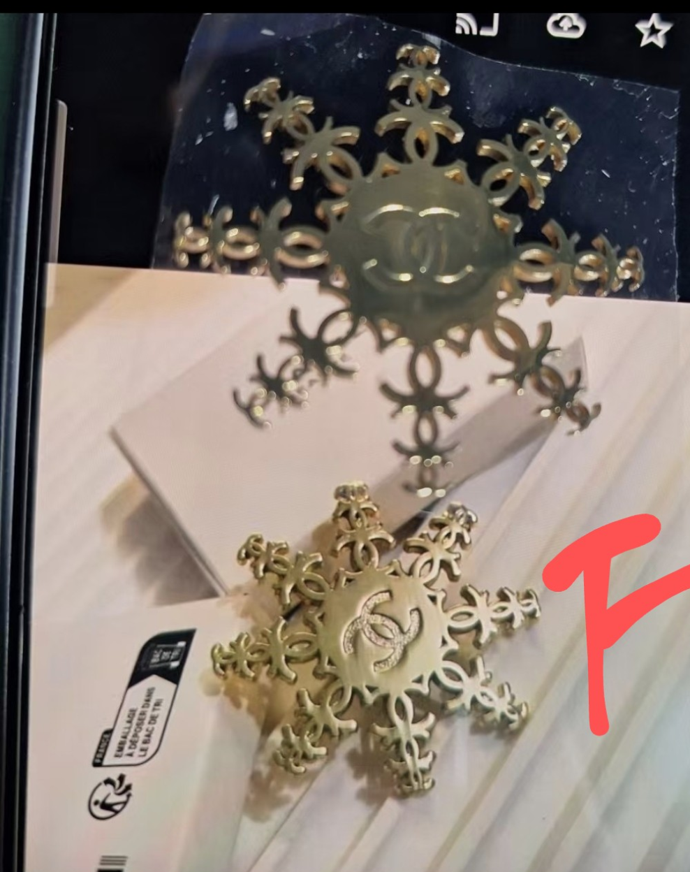 Chanel 2024 Christmas Snowflakes brooch VIP GIFT