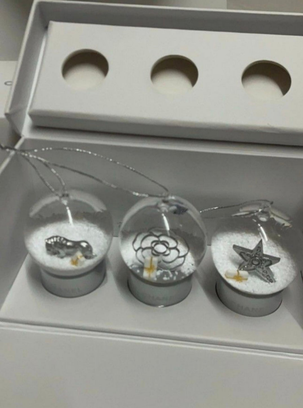 CHANEL Joaillerie small Snow Globe / Snow Ball VIP Limited Gift set of 3pcs