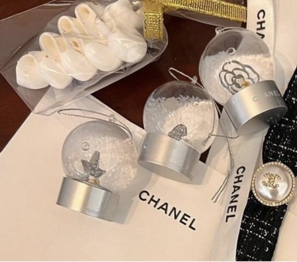 CHANEL Joaillerie small Snow Globe / Snow Ball VIP Limited Gift set of 3pcs