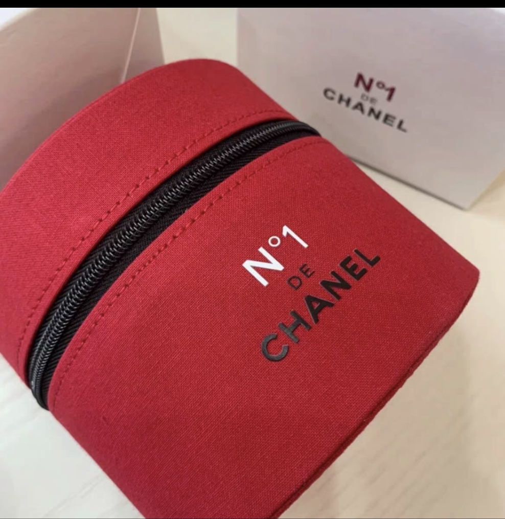 Chanel red camellia round Makeup box VIP GIFT