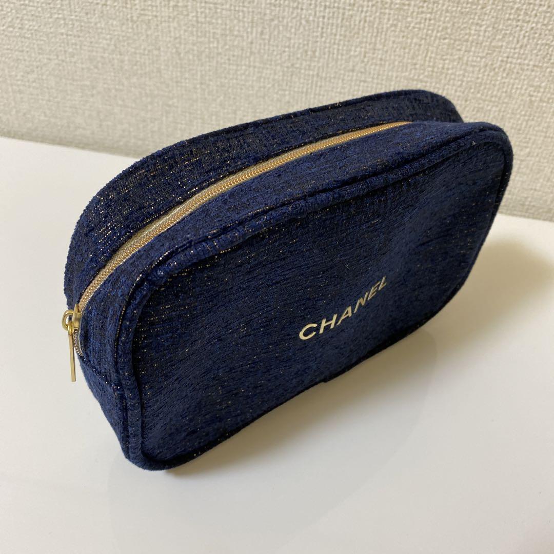 Chanel 2023 Christmas Navy Gold tote bag with make up bag set of 2pcs