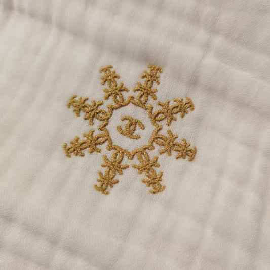 Chanel Beauty cotton yarn Towel blanket in Pouch Bag 48 x 76cm