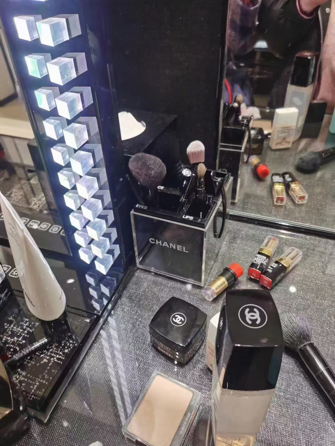 Chanel black acrylic makeup tools holder tray