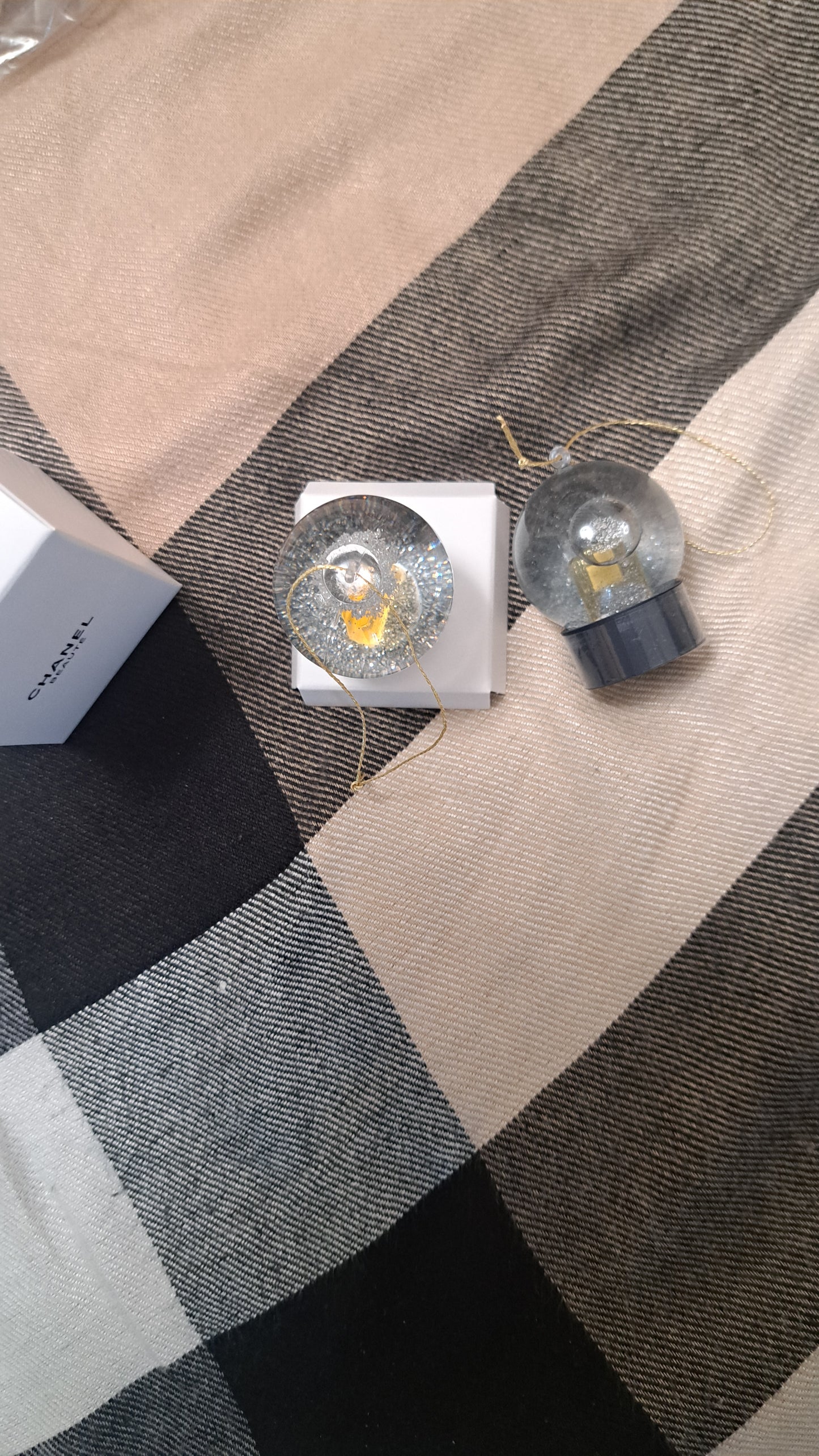 CHANEL No. 5 Perfume Bottle Mini Small Snow Globe 2025 Gift