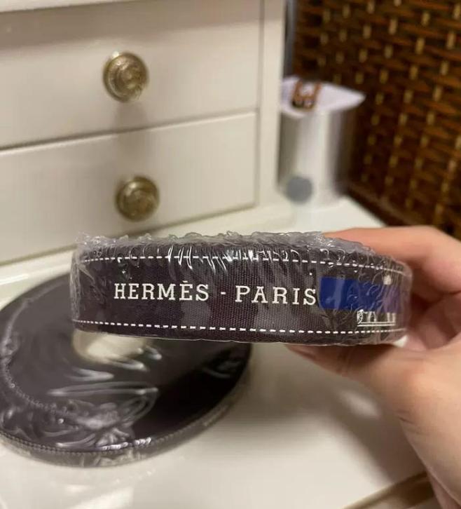 Ribbon roll packaging