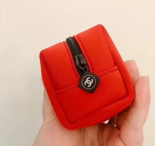 Rouge Allure Red Small Key Pouch bag