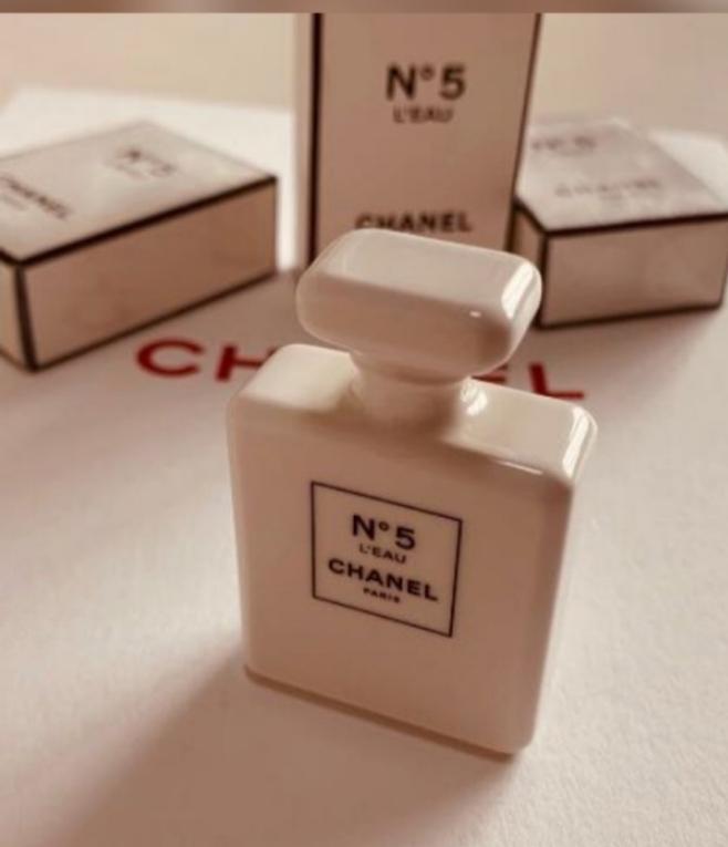 Chanel No.5 L'Eau Perfume Bottle Aroma Stone Diffuser Limited Gift