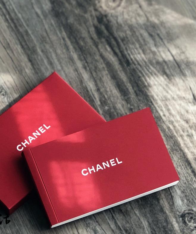 New CHANEL Small notepad " Year of Dog" Limited edition