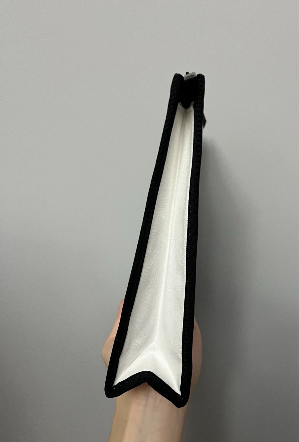 No.5 Chanel White Makeup Pouch Card Bag from Chanel Beauty