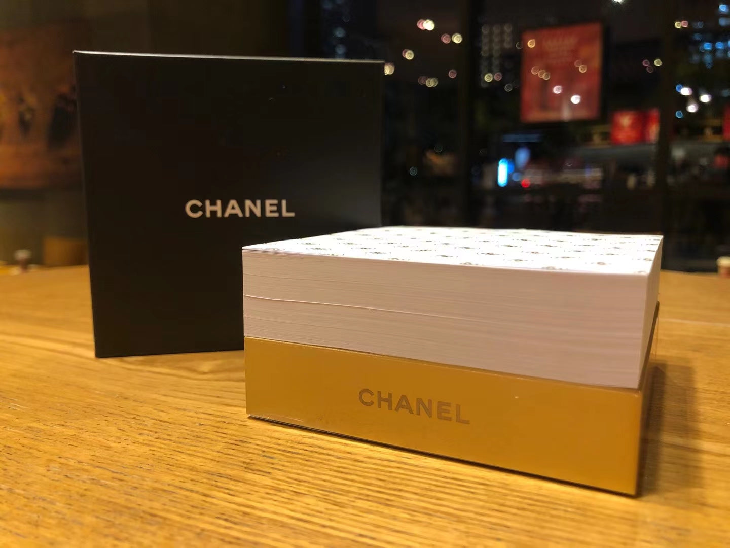 Chanel Beauty Memo Pad Desktop Metal Base VIP gift