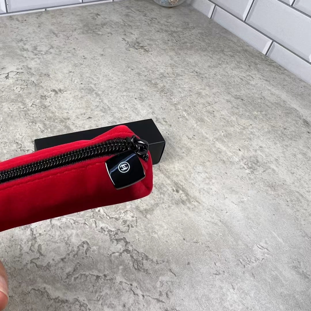 CHANEL Red Velvet lipstick gloss USB storage holder