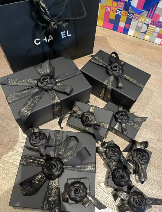 Chanel Christmas Camellia + 2m ribbon