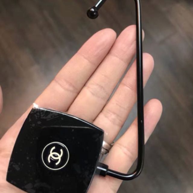 Chanel Handbag Hook VIP gift with pouch bag