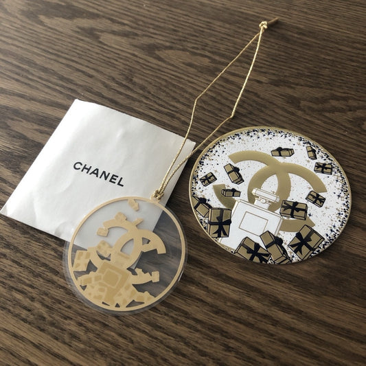 Chanel Metal Charm Wonderland Christmas 2023