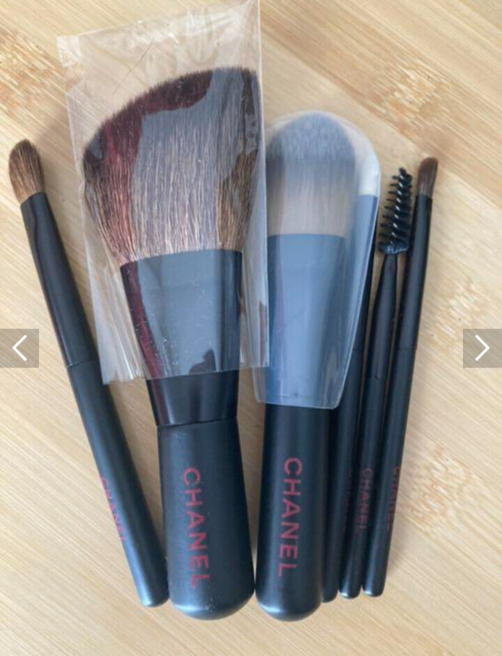 Chanel New Les Minis De Collection Pouch Mini Brush Set Kit