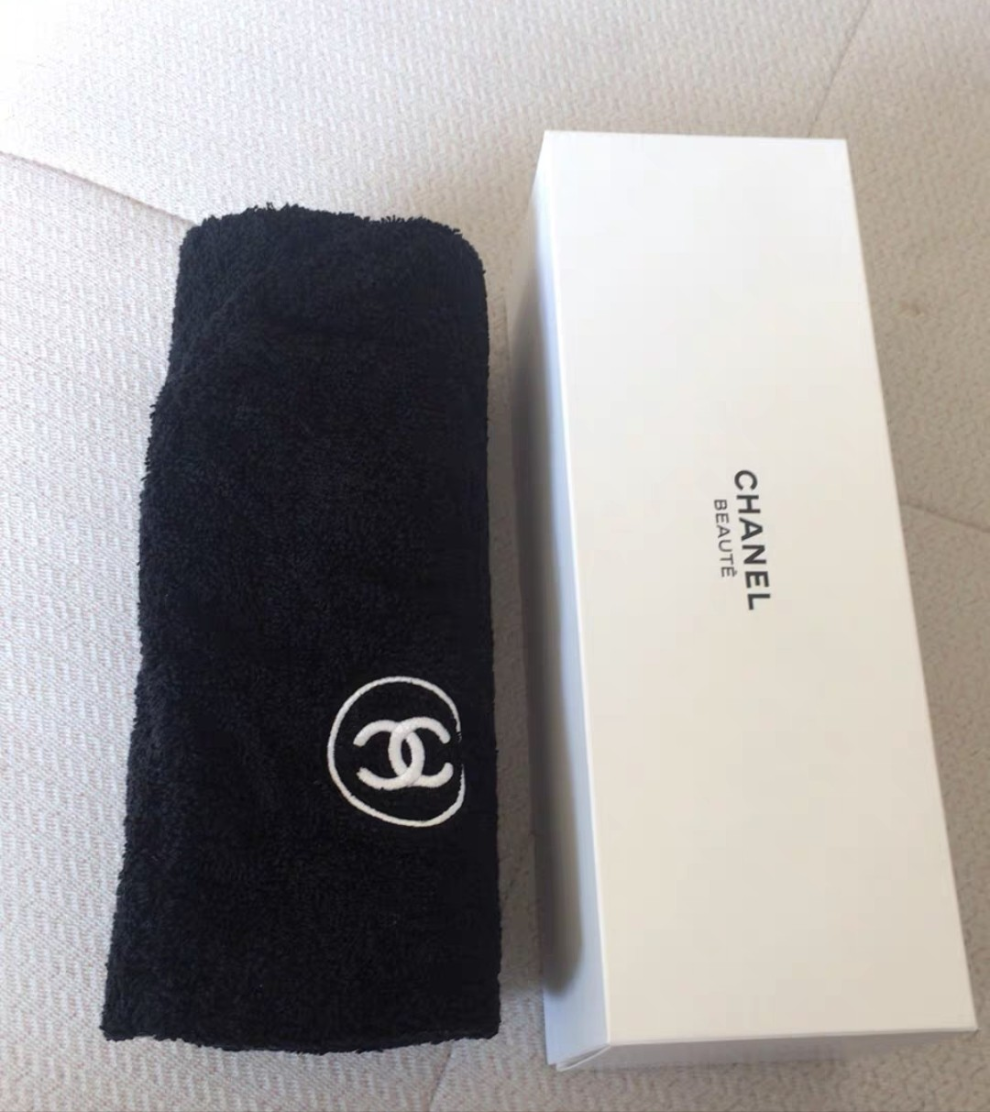 Chanel hair towel wrapping vip gift