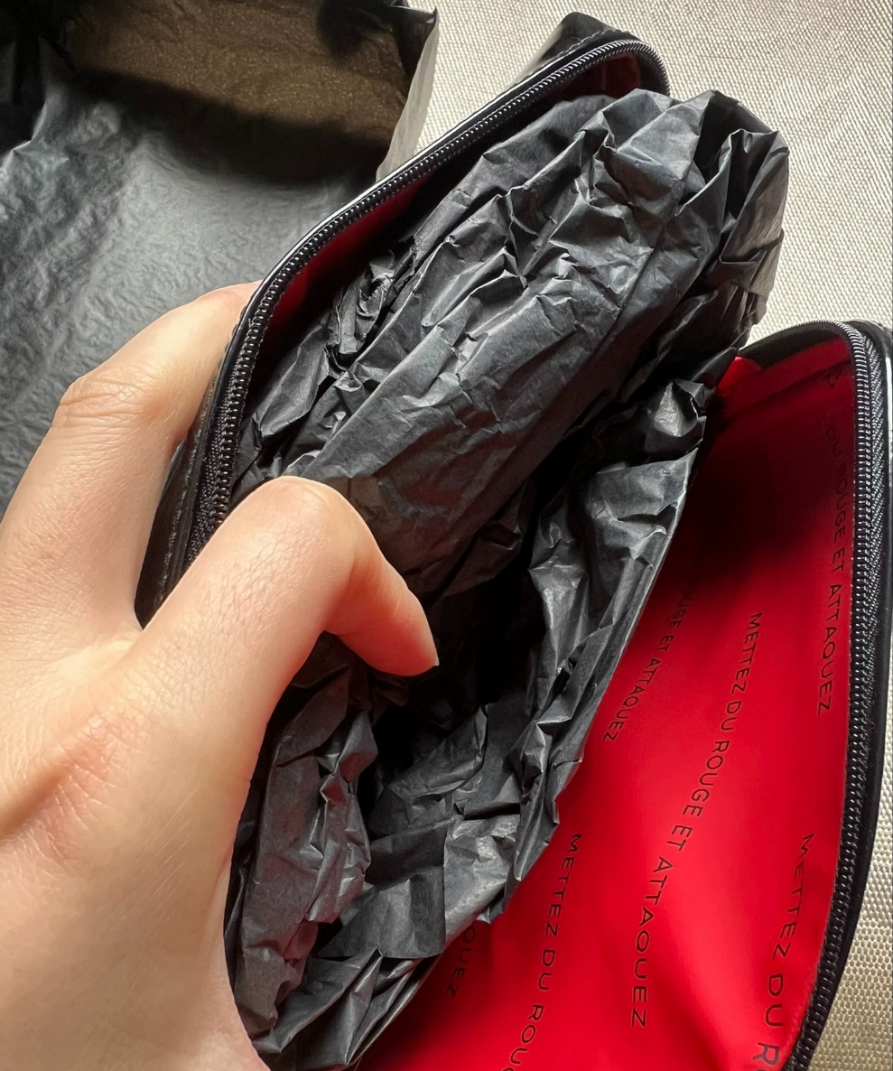 Chanel beauty Patent Makeup Pouch Bag