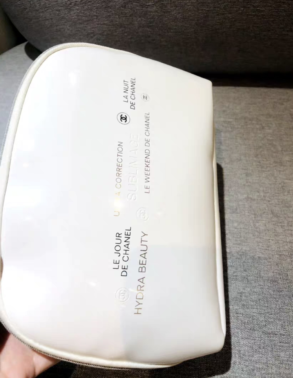 Chanel Sublimage Large White ophidia Patent Makeup Pouch Bag