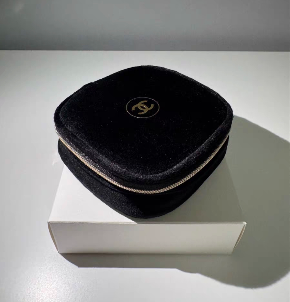 Chanel Small Lipstick Compact Velvet Pouch with Mirror  Makeup Bag  VIP gift