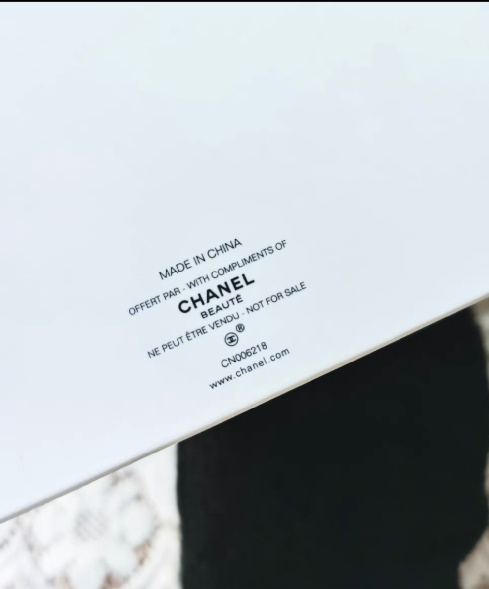 Chanel hair towel wrapping vip gift