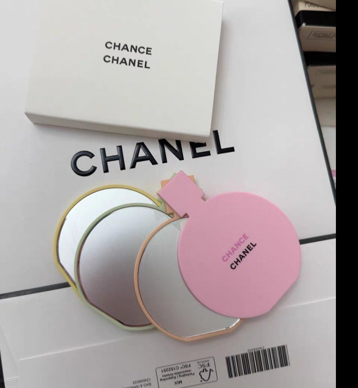Chance Mirror Charm VIP Gift 2023