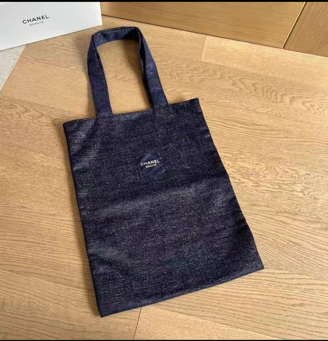 Chanel 2023 Christmas  Navy Gold tote bag with make up bag set of 2pcs