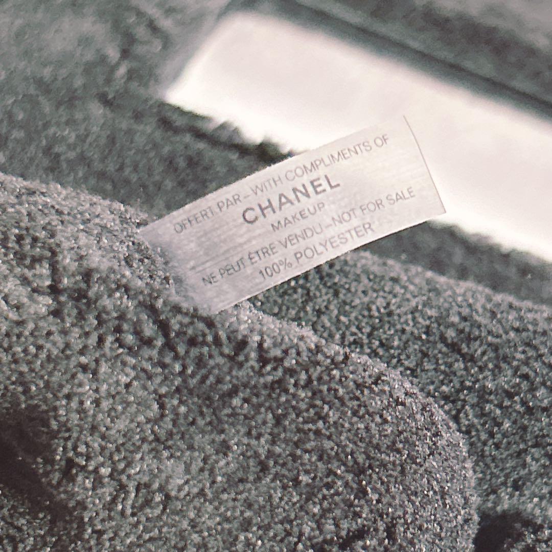 Chanel Les Beiges Small fluffy with Mirror Card holder Bag  VIP gift