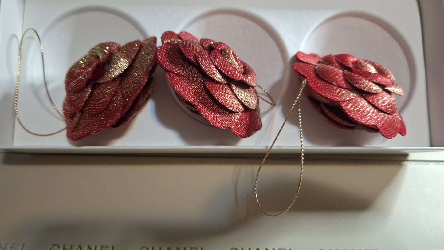 2023 Chanel Seasonal 3D camellia set of pcs Beaute Gift x 1 set