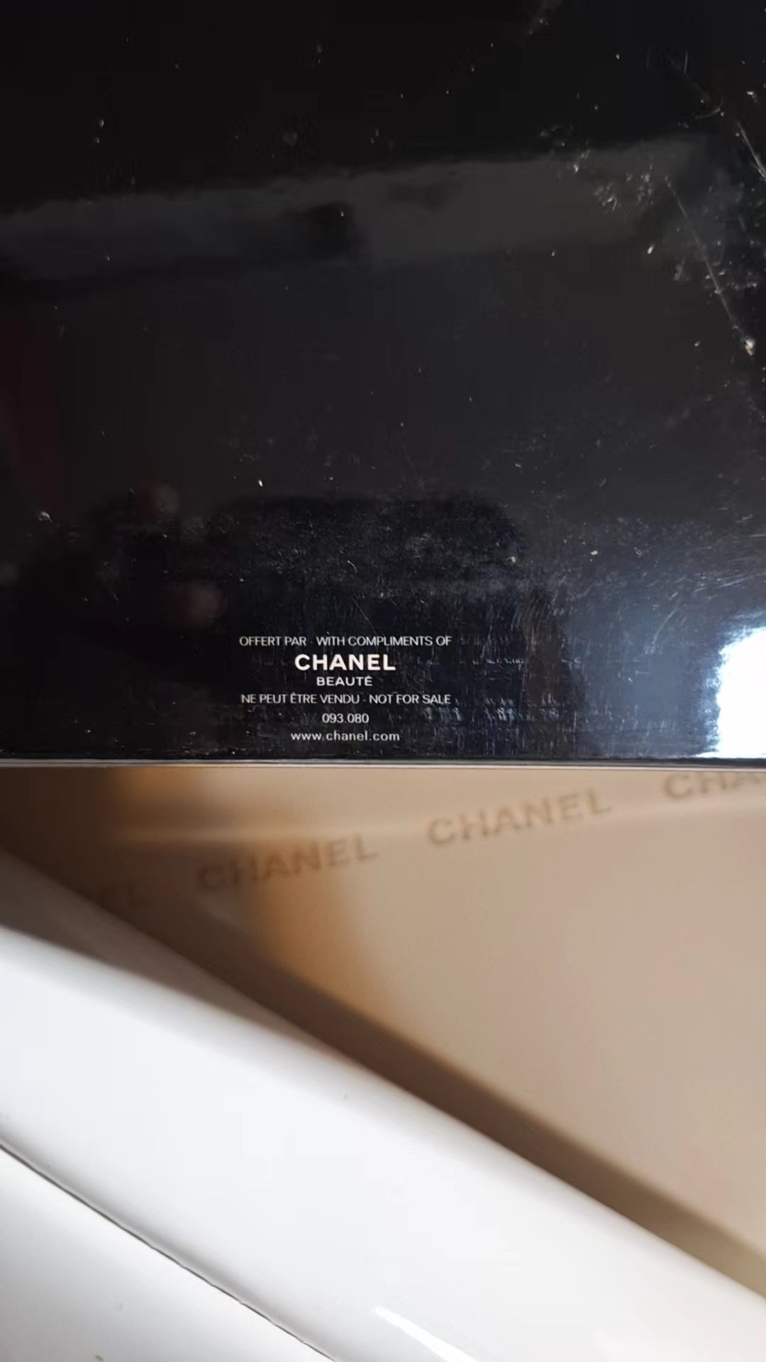 Chanel Sublimage Large White ophidia Patent Makeup Pouch Bag