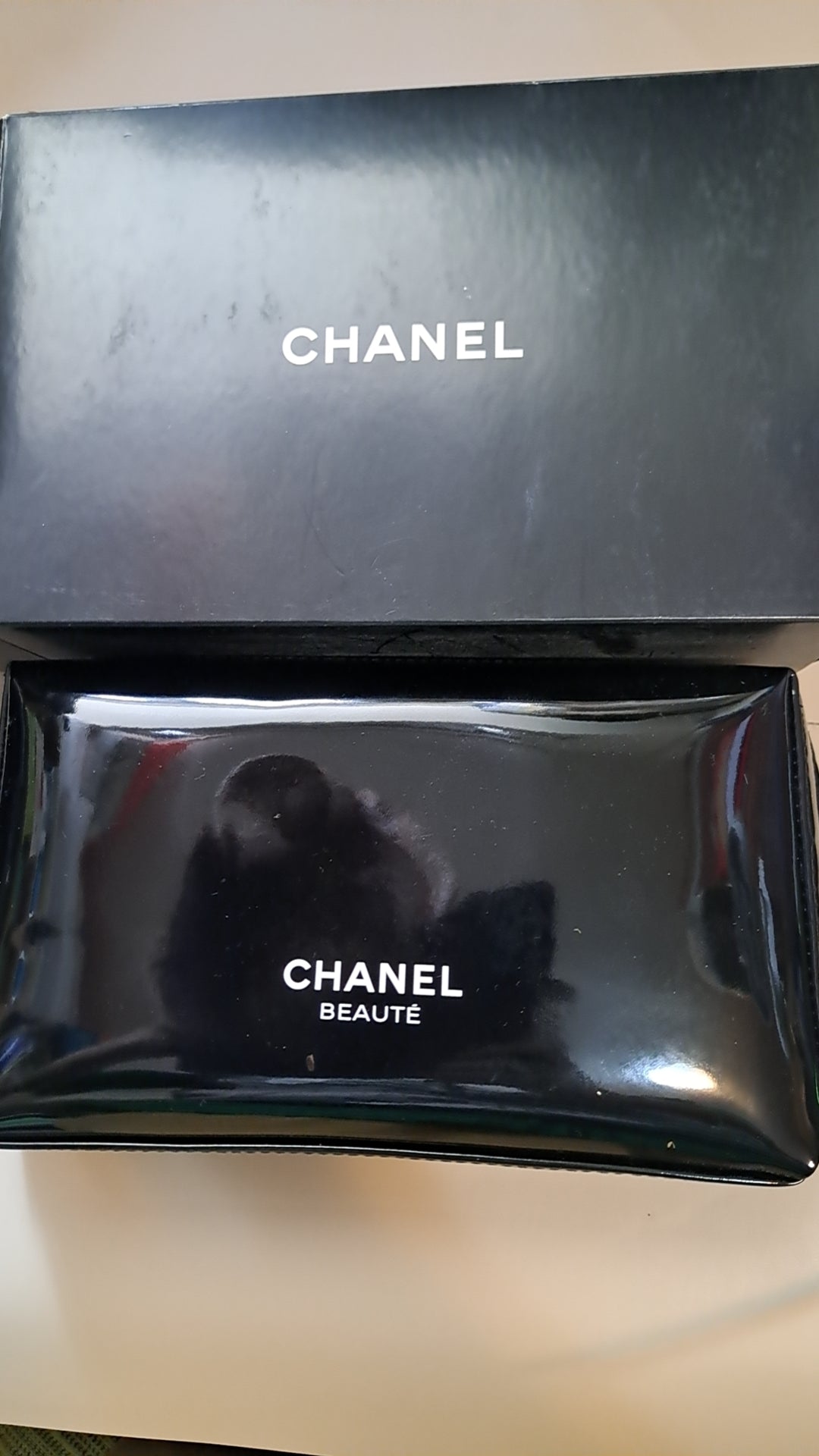Chanel beauty Patent Makeup Pouch Bag