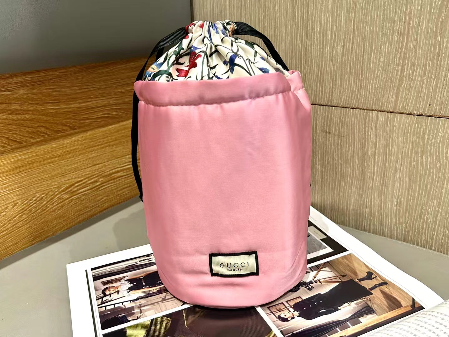 Gucci Satin Pink Makeup Drawstring bag