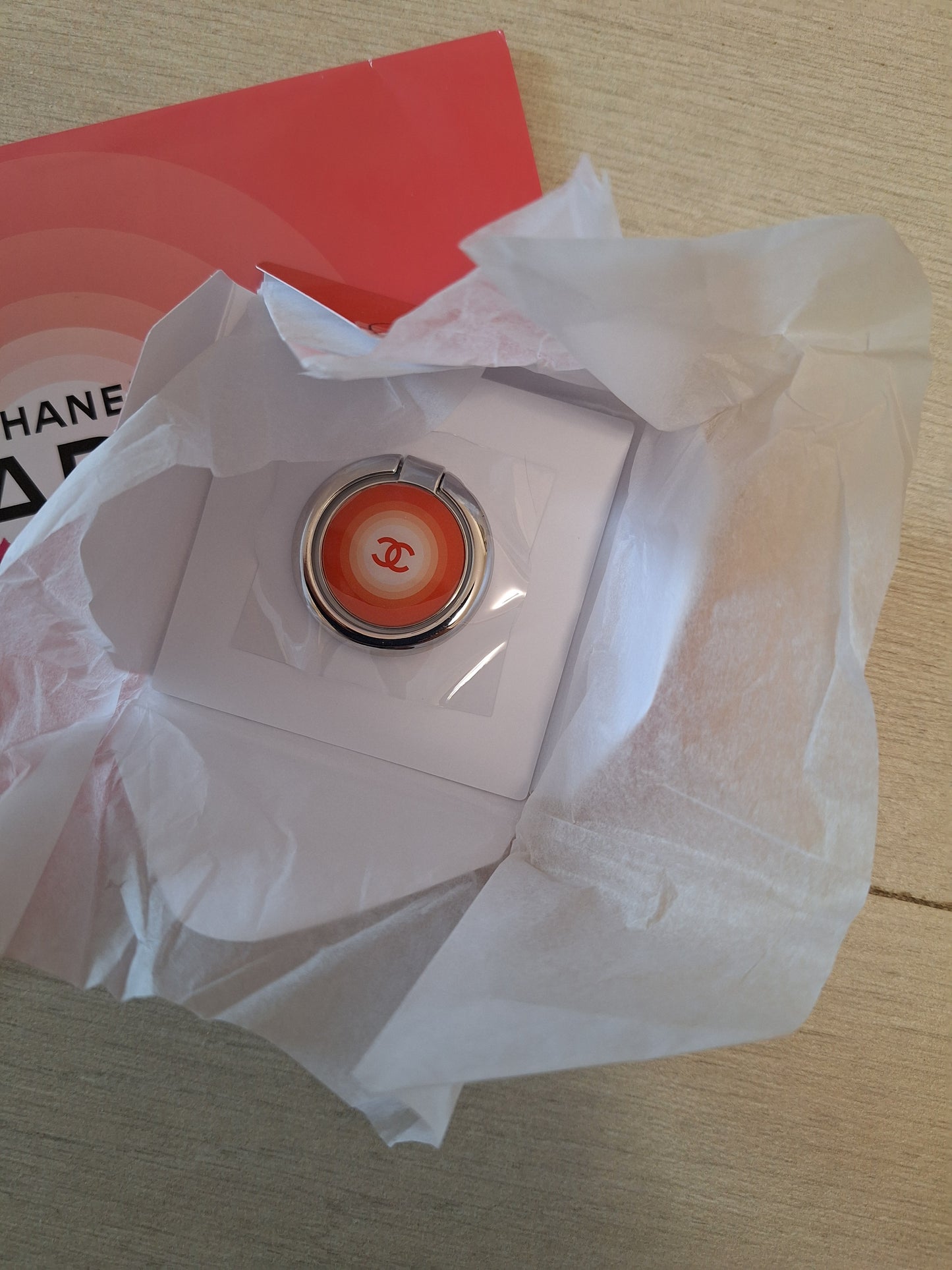 Chanel radio shine VIP gift mobilehook