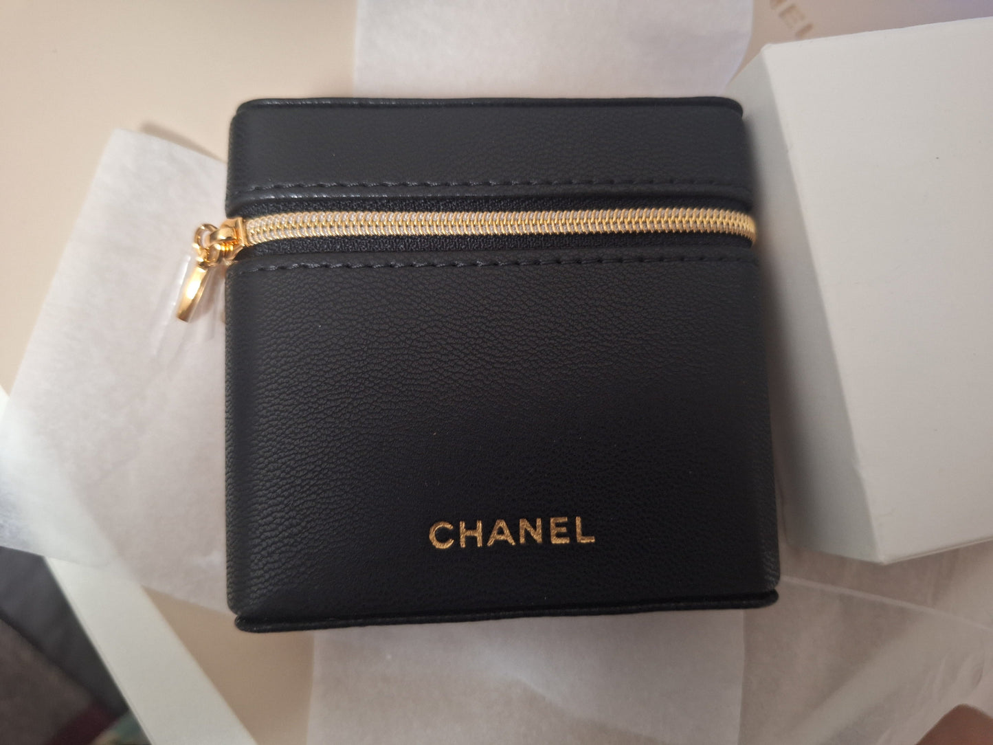 Chanel  Small leather Lipstick zipped Pouch with mirror VIP gift