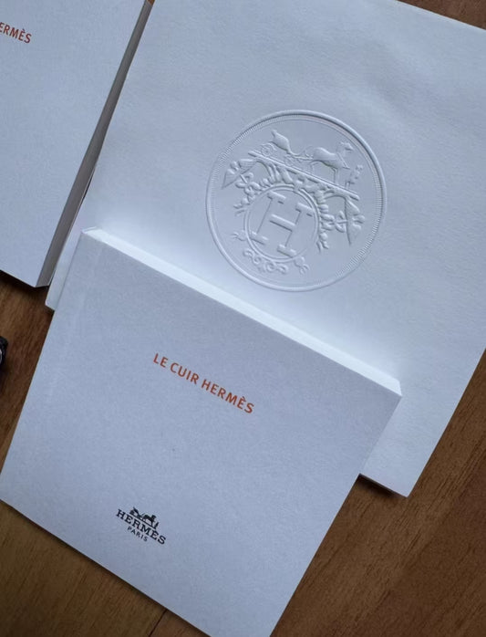 Hermes raincoat No.3+ booklet