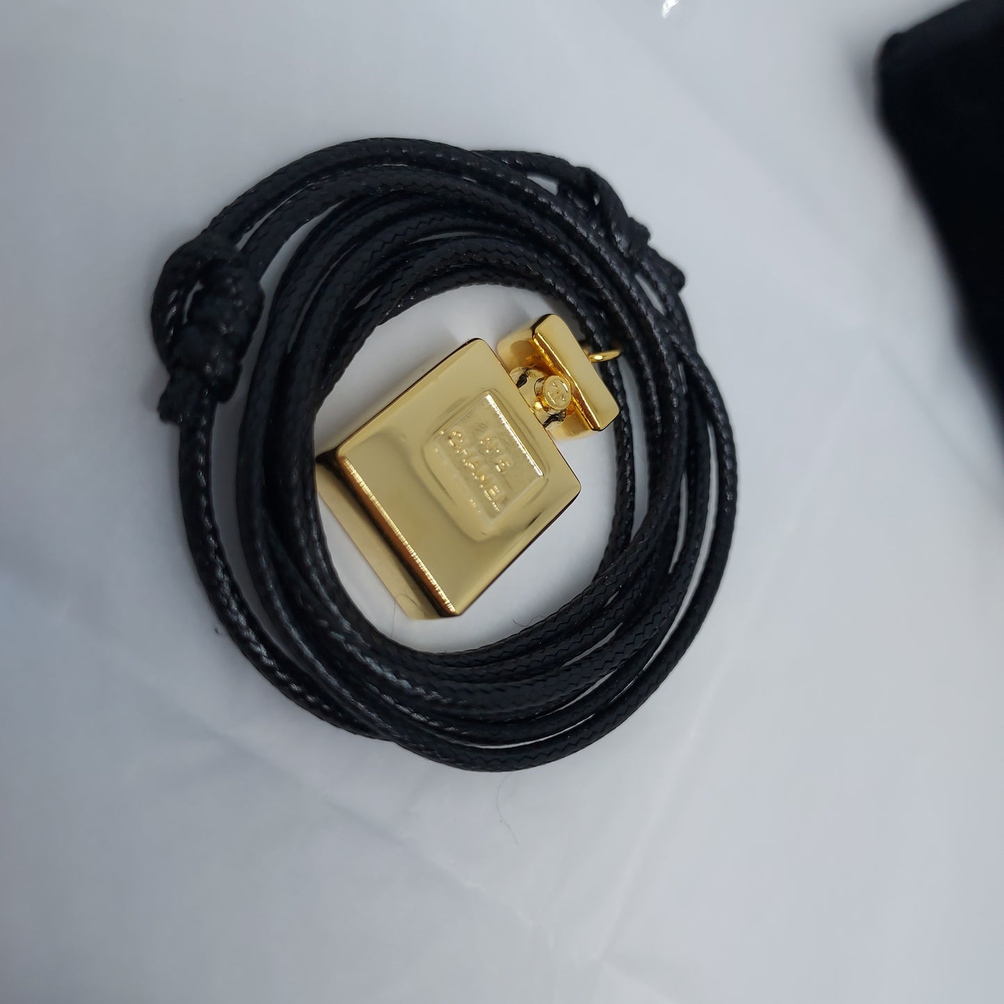 Chanel No. 5 Perfume Bottel Pendant Luxuries Leather String Necklace