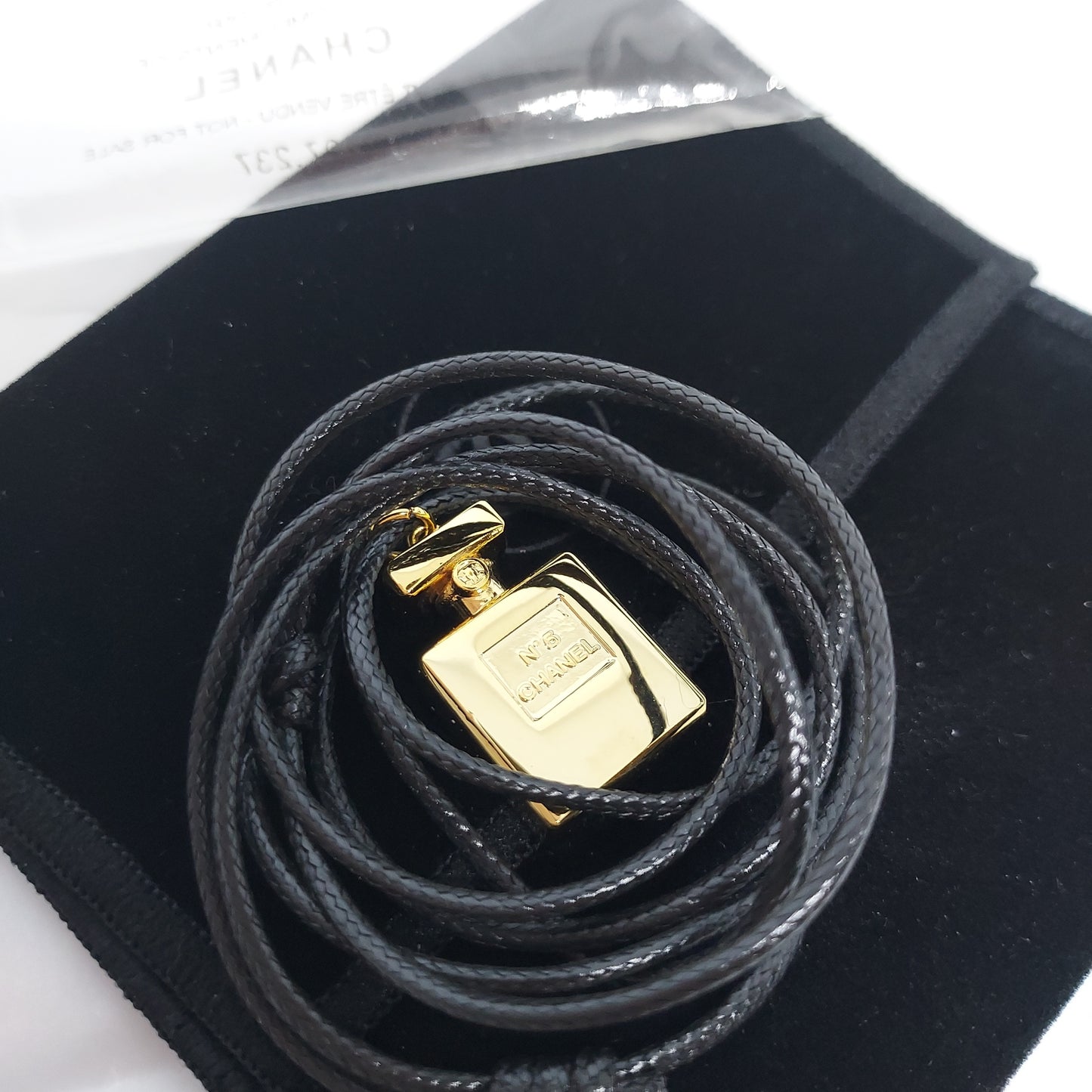 Chanel No. 5 Perfume Bottel Pendant Luxuries Leather String Necklace