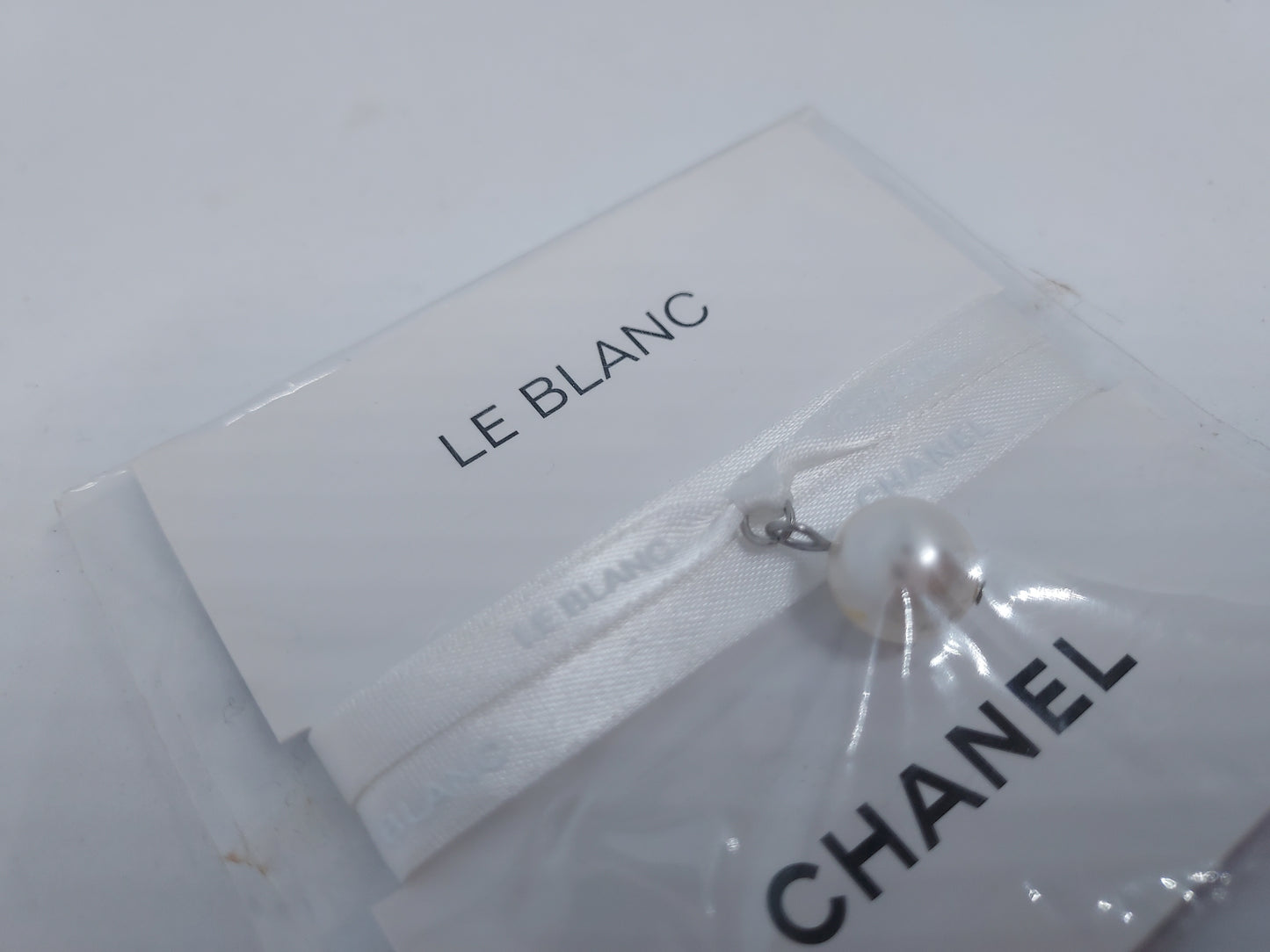 Le Blanc fake pearl Charm String Bracelet choker
