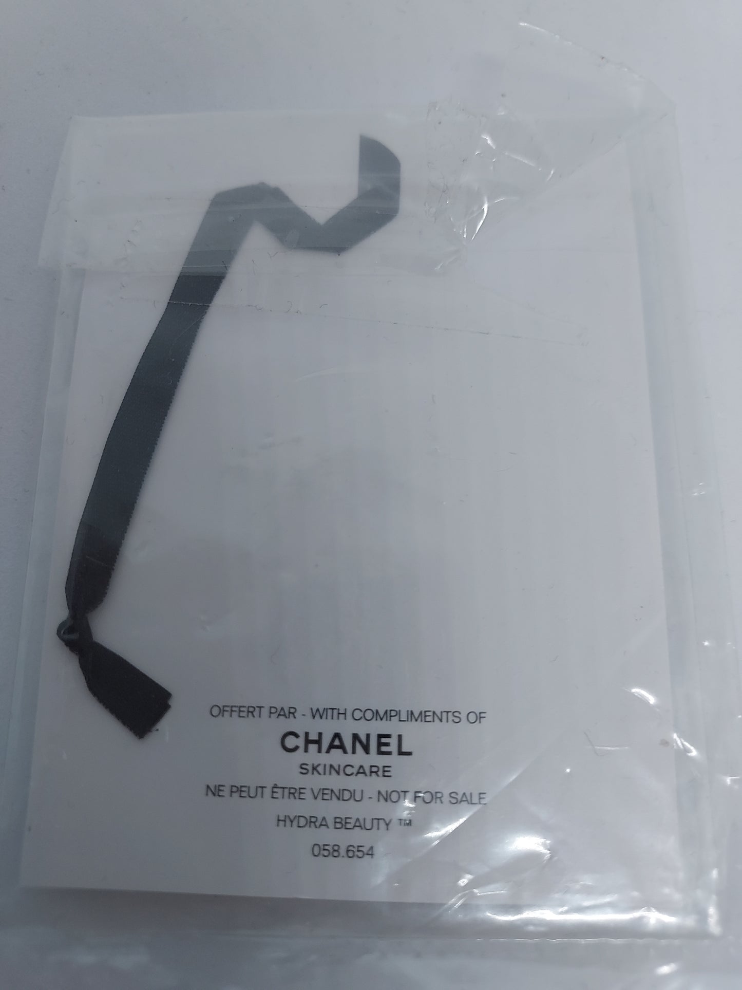 Hydra Beauty camellia light blue charm logo plastic collectable