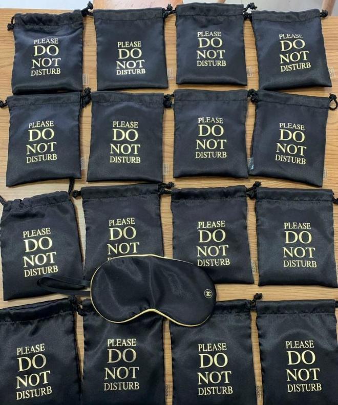 Chanel DO NOT DISTURB sleeping mask with pouch bag and Door Tag