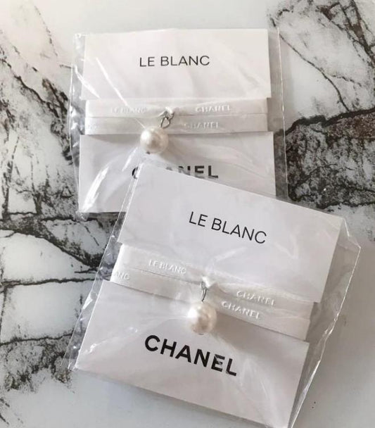 Le Blanc fake pearl Charm String Bracelet choker