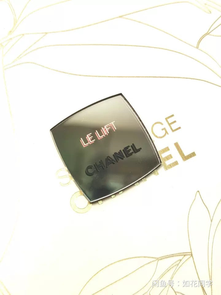 Chanel Le Lift Mini Mirror brooch badge magnet VIP GIFT