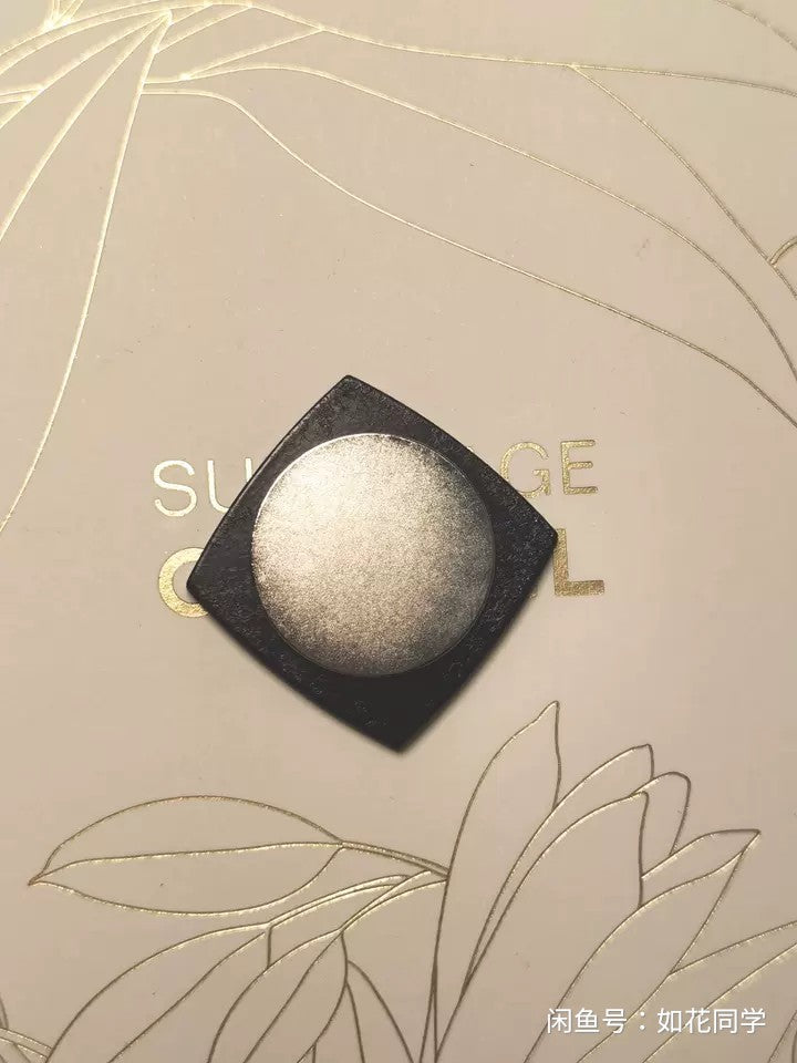 Chanel Le Lift Mini Mirror brooch badge magnet VIP GIFT