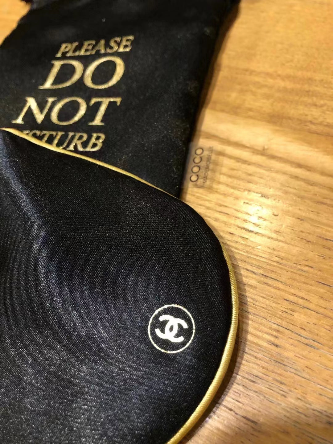 Chanel DO NOT DISTURB sleeping mask with pouch bag and Door Tag