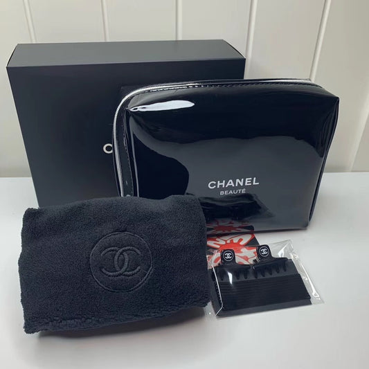 Chanel Hairband, Mini Hair claws, make-up bag VIP gift