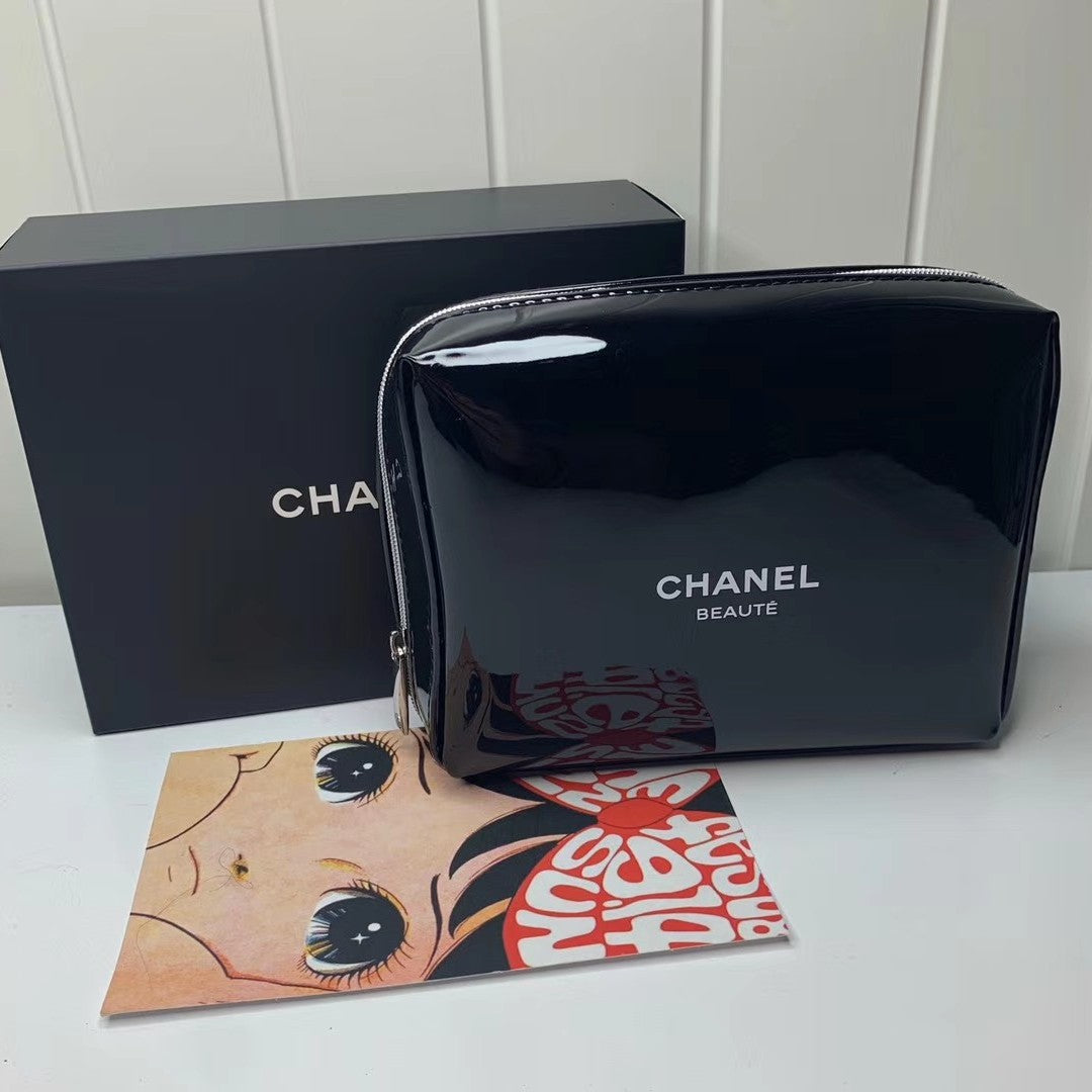 Chanel Hairband, Mini Hair claws, make-up bag VIP gift