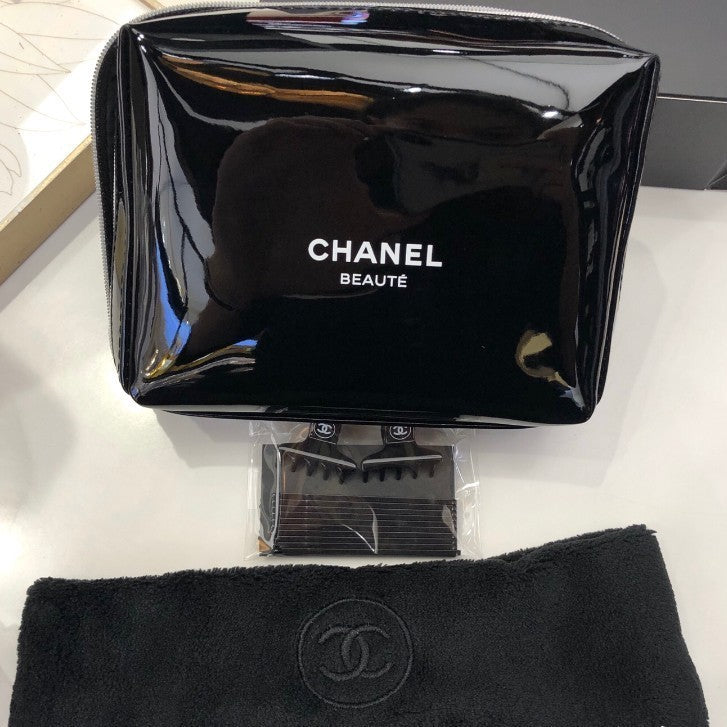 Chanel Hairband, Mini Hair claws, make-up bag VIP gift
