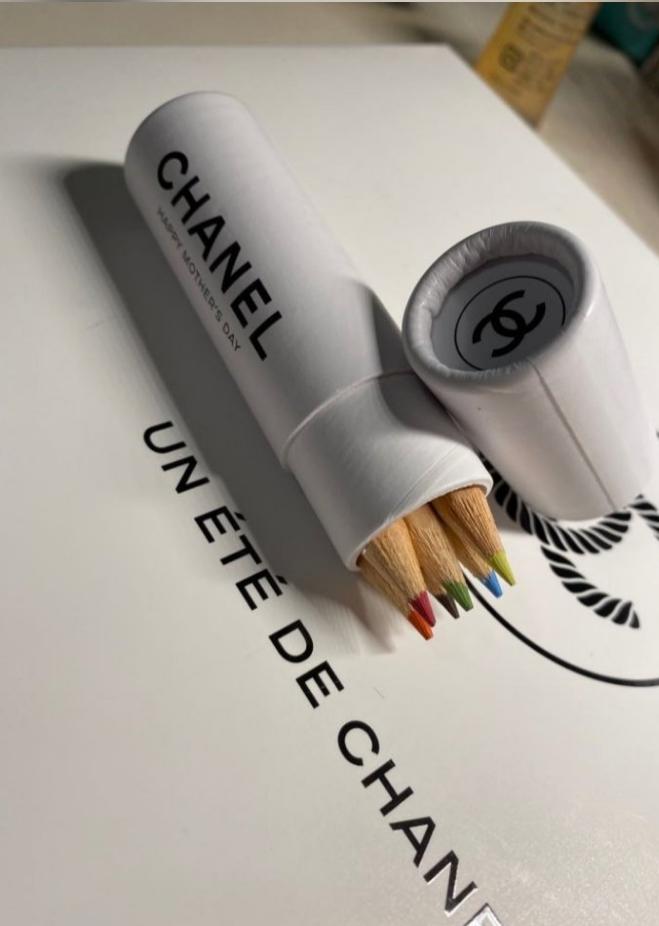 Chanel Mothers' Day  Colored Pencil set of 6pcs in tube rare VIP GIFT