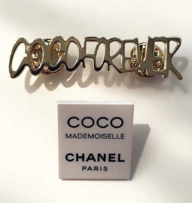 Coco Mademoiselle forever brooch badge pin set of 2pcs 2018