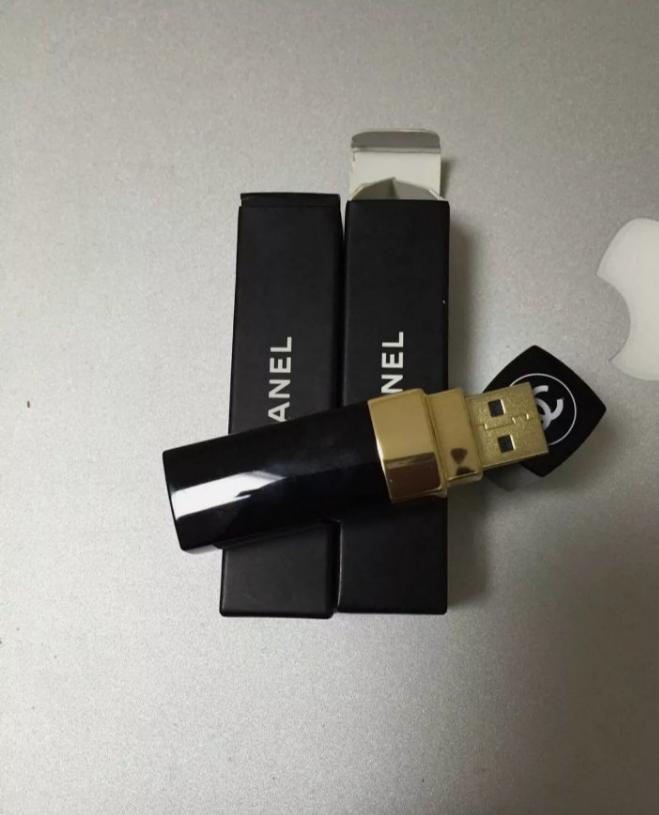 Chanel Lipstick USB Drive 8g Rare VIP Gift