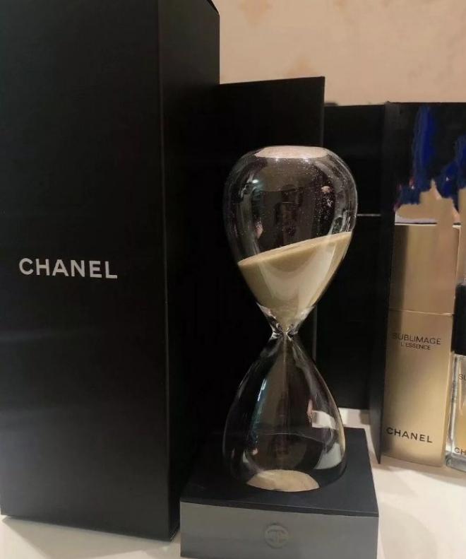 Chanel J12 Hourglass with Stand